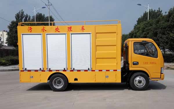 污水处理车（东风小多利卡）