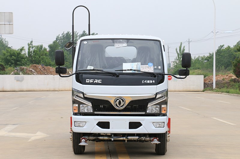 东风福瑞卡5吨抑尘车