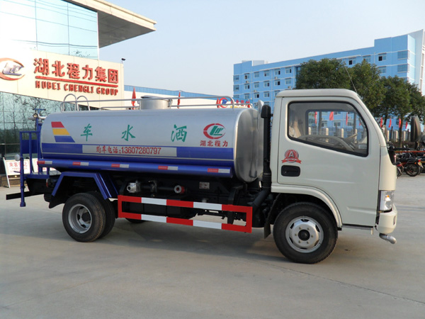 不上牌3-5吨洒水车