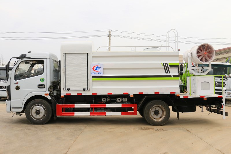 东风8吨抑尘车|30-50米喷雾