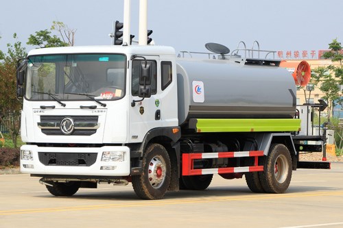 东风D9雾炮洒水车|30-50米雾炮