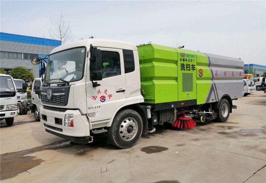 东风天锦洗扫车 水9方尘7方