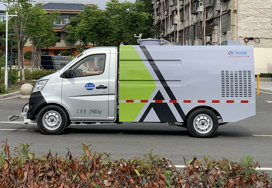 东风小康路面养护车