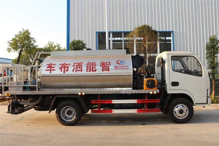 东风福瑞卡4方沥青洒布车