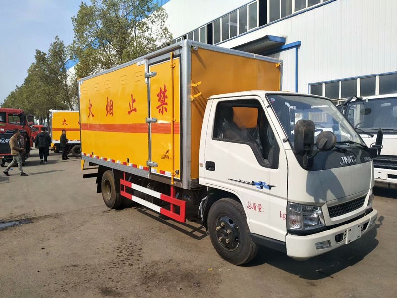 江铃蓝牌爆破器材车