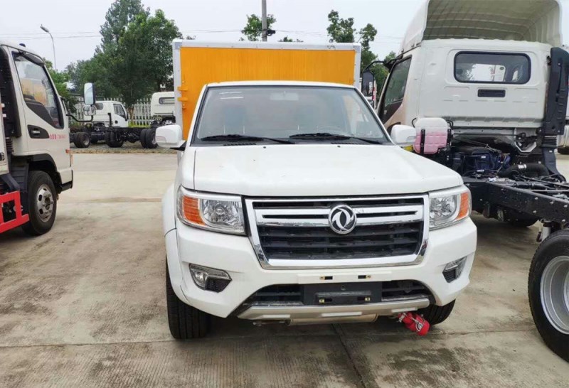 四驱皮卡民爆车