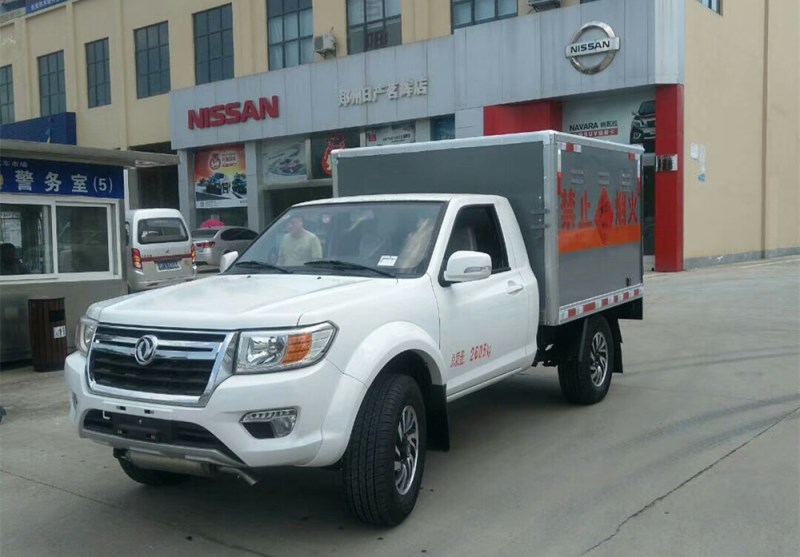 四驱皮卡民爆车