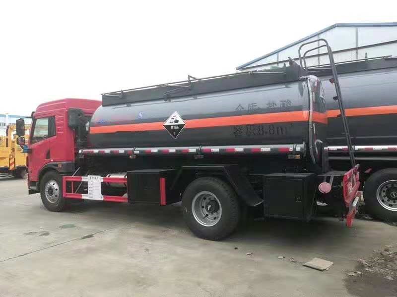 解放单桥8.8方盐酸运输车