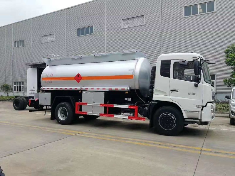 东风天锦单桥15方甲醇罐式运输车