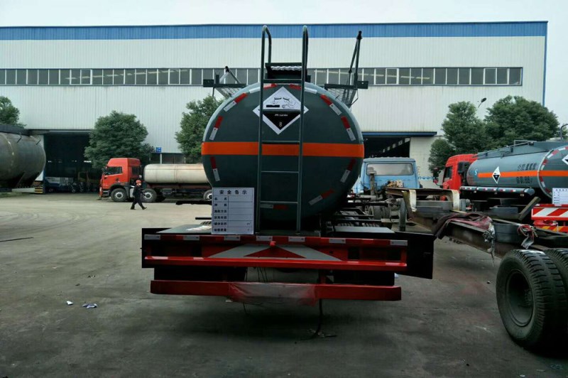 13.8方腐蚀性物品罐式运输车