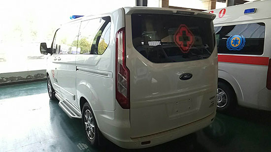 福特途睿欧商务型救护车