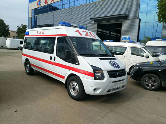 福特新世代V348长轴中顶救护车（国六）