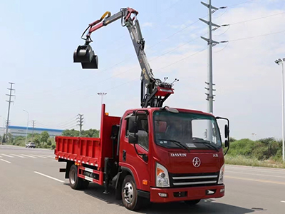大运8方抓斗式自卸垃圾车