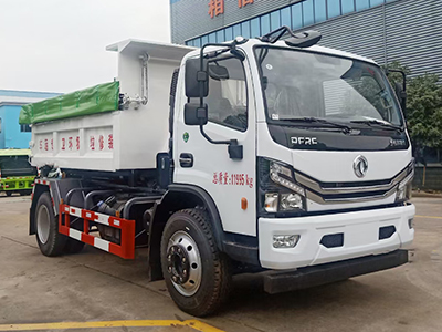 东风12吨勾臂垃圾车（8方）