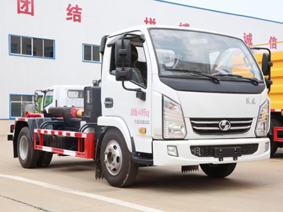 跃进蓝牌8吨建筑垃圾运输车